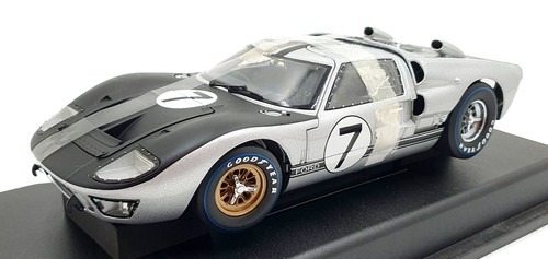 Shelby collectibles scale - 1/18,