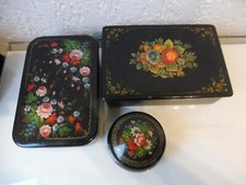 3 Vieux Boîtes De Peinture