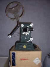 PROJECTEUR LAPIERRE L60 AVEC SON CARTON