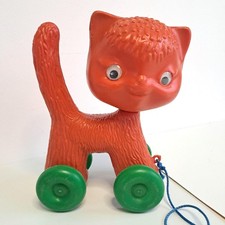 Jouet à tirer pour chat. Tracteur rare vintage de l'URSS des années 60,...