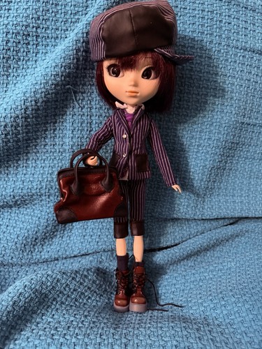 Pullip doll kaela preowned - doll,