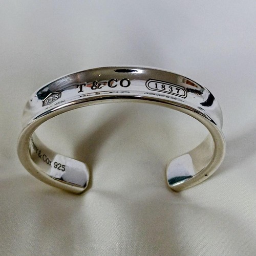 Authentique bracelet étroit