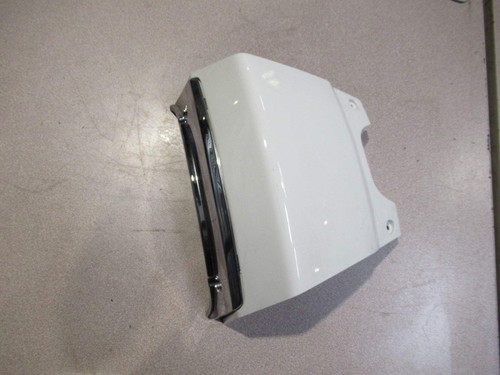 Plastique arrière inférieur
