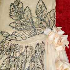 ROBE ART DECO DE DAME. SOIE. TULLE. APPLICATION CRISTAUX SCULPTÉS.ESPAGNE.C.1920