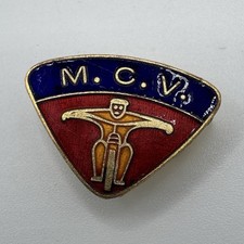 Ancien Insigne Emaillé M.C.V