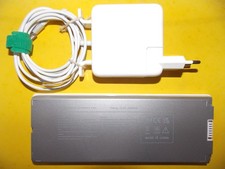  Lot : une batterie ordi. MAC Book A1181 ou A1185 + chargeur pour cette batterie