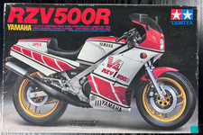 TAMIYA YAMAHA RZV500R 1/12. Article14037 avec autocollant indésirable du Japon6