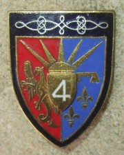 4° Hussards, émail,Listel Bleu Foncé,Rouge a Gauche