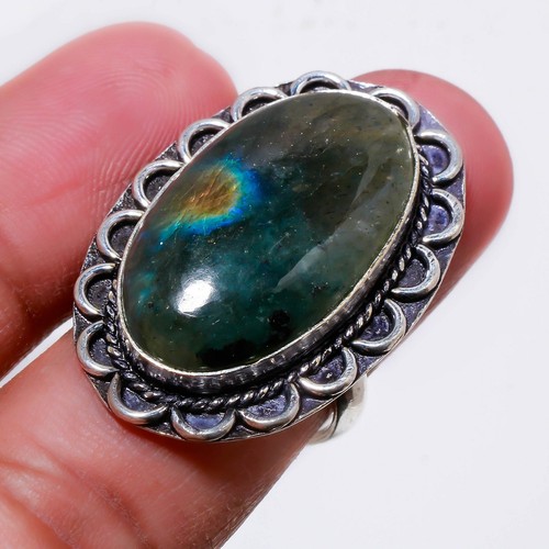 Bague pierre précieuse forme
