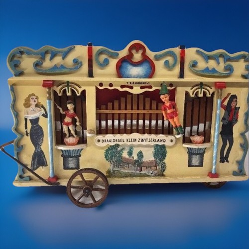 Large wooden folk art - art, circus