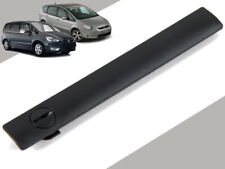 AVANT GAUCHE Couverture Agrafe