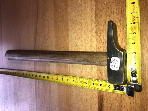 N°744 outillage outils