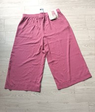 pantalon jupe-culotte rose framboise de la marque Esmara neuf avec étiquette 46
