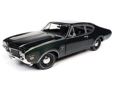 OLDSMOBILE Cutlass W-31 - 1969 - Glade Green Poly - Auto World 1:18