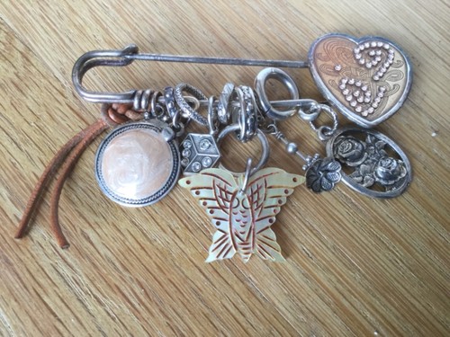 Broche gas coeur - gas, émaillé