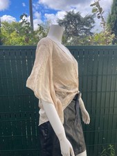 Top Zara en soie brodée Neuf Taille M Coupe ouverte