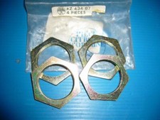 4 Ecrous d'embout de réglage