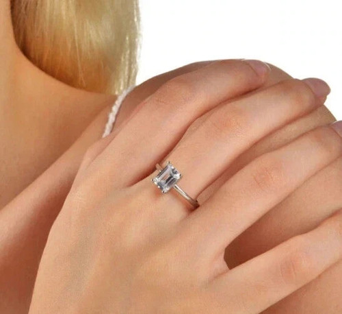 Bague diamant taille émeraude