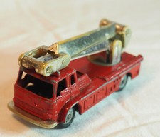 JOUET ANCIEN - CAMION jouet Husky pompier SIMON SNORKEL FIRE ENGINE