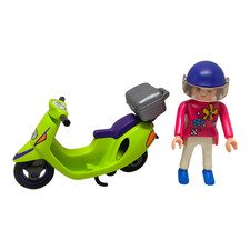 sympa scooter  + femme