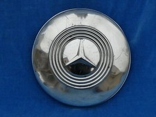 RARE ++ VOITURE A PEDALES Pedal car - MERCEDES 190 SL ? - ENJOLIVEUR Hubcap