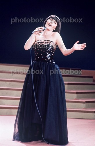 Mireille mathieu exclusive - mireille,