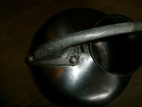Ancienne trayeuse melotte - ancienne, en