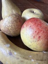 Lot de Fruit Factice Platre Peint Pomme Poire Peche & Banane Vers 1900
