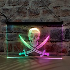 Pirates Skull Bar Pub Bière LED Enseigne lumineuse néon style effet fluide co...
