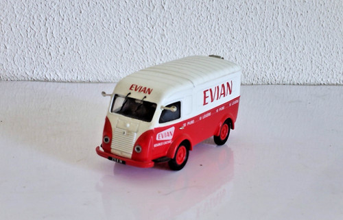 Fourgon corgi renault - 1/43,