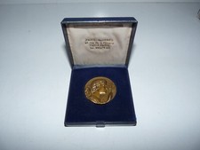 ancienne médaille bronze exposition d'arts 1979 malesherbes / signé ruffony