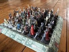 Double jeu D’échec Star Wars Comprenant 64 Pièces  De Chez Altaya