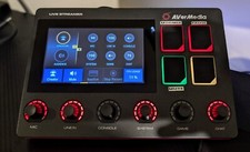 Table de mixage Et StreamDeck Avermedia