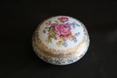 Belle bonbonnière ancienne - , en