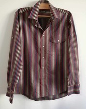 Chemise noire et multicolore