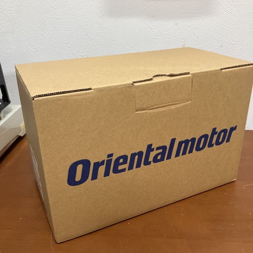 Moteur pas oriental - à,