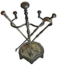 Serviteur de cheminée en fer forger noir d'époque 19ème