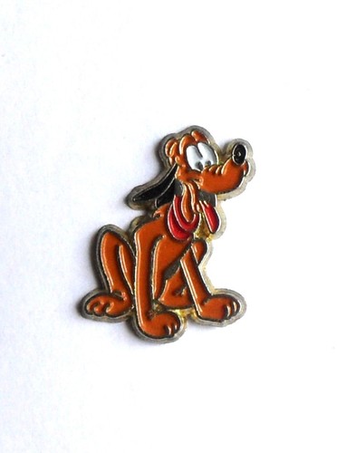 Pin esso pluto disney - ,