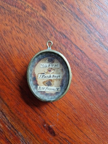 Médaillon reliquaire - , 3