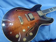 (Epiphone) Guitare électrique semi creuse Sheraton Sunburst Made in Japan...