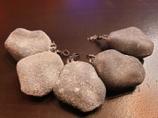 10 xPlombs Carpe forme  cailloux avec un revêtement couleur sable  