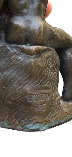Statue couple enlacé - , style