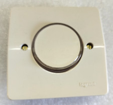 Legrand Neptune Interrupteur Bouton Poussoir et Voyant Lumineux à Griffes Blanc