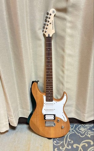 Guitare électrique yamaha - guitare,