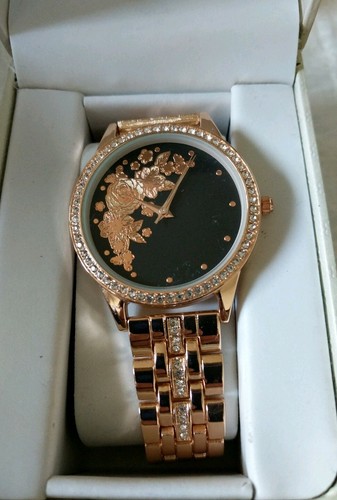 Kim rogers design gold - kim,