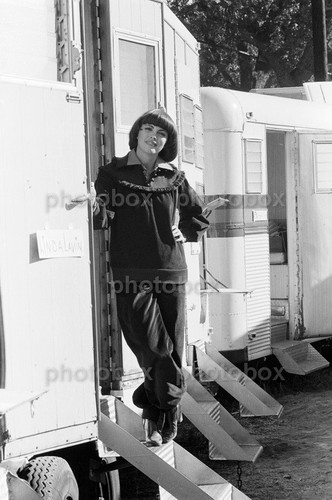 Mireille mathieu exclusive - *,