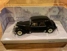 Matchbox Dinky 1/43 Citroën Traction 15 cv 1952 ref: DY- 22