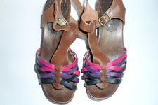 TEXTO paire de chaussures/sandales bois et cuir P 35