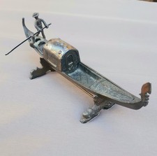 Gondole vénitienne et figurine de gondolier sur pied - Métal Aspect bronze