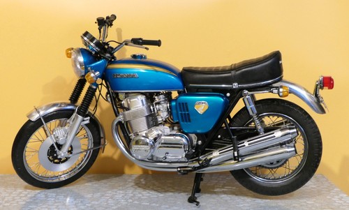 Deagostini honda cb750 - deagostini,